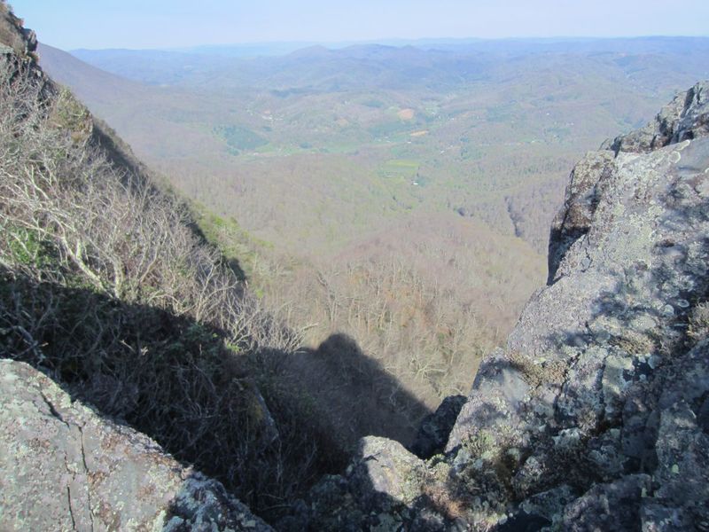 File:AM Three Top Mountain BR Cliffs 1.jpg