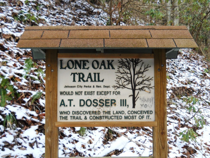 File:Lone Oak Trail Dosser sign.JPG