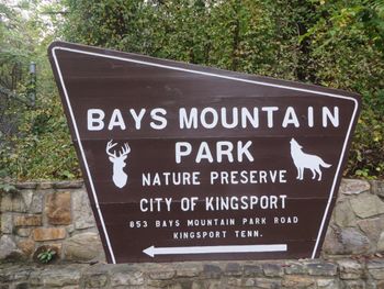 are dogs allowed at bays mountain